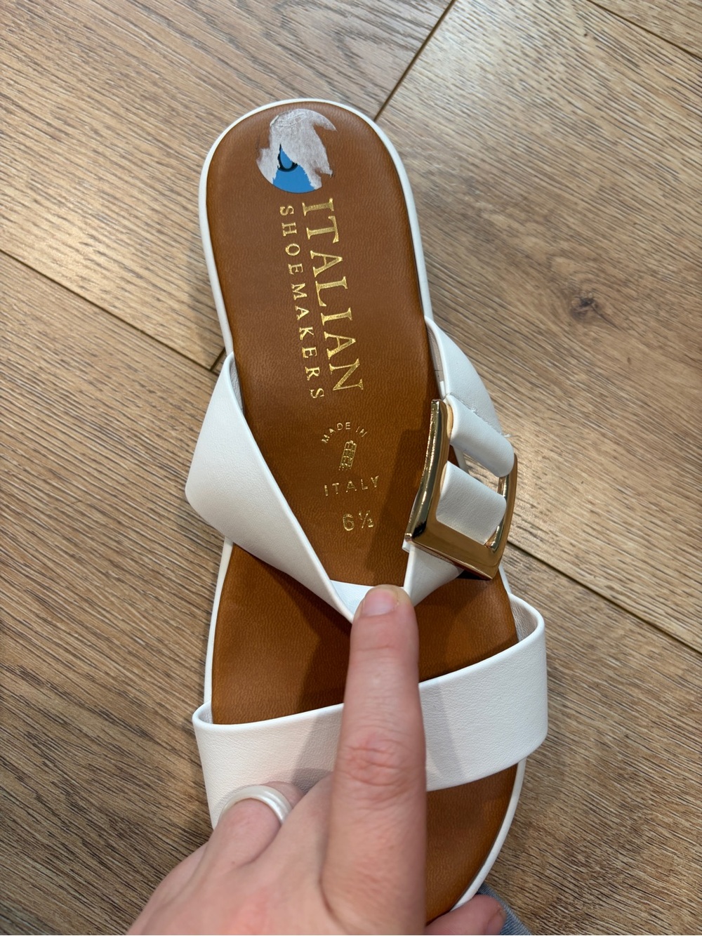 Italian Shoemakers White Platform Slide Sandals Gold Buckle Comfort Slides 6.5 - Picture 5 of 7